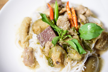 Thai green curry chicken with rice noodles, Thai food