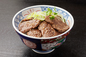 カルビ丼