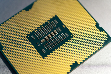 CPU