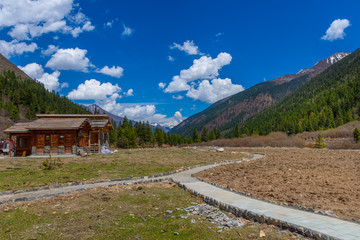 Fototapeta premium Beautiful landscape snow mountain view of Dagu Glacier National park ,Chengdu, China