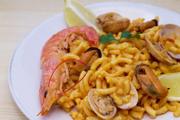 shellfish. Fideua dish with prawns, mussels and clams