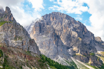 Fototapeta na wymiar High mountain peaks in the Alps