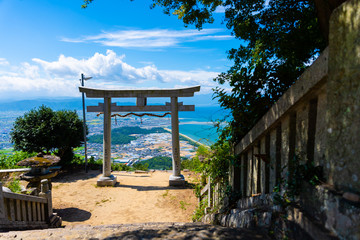 高屋神社本宮