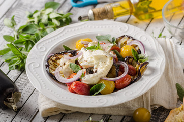 Grilled eggplant with tomatoes