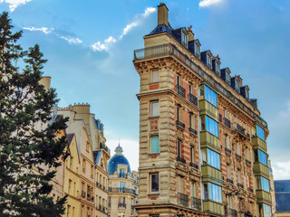 Fototapeta na wymiar Cityscape of a historic corner building in Latin Quarter, Paris