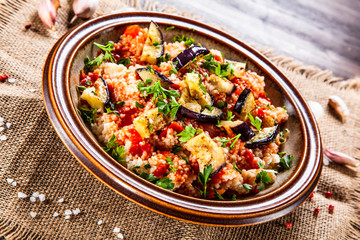 Couscous with sauce and vegetables