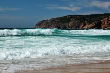 Fototapeta na wymiar Beautiful ocean coast with blue water. Portugal