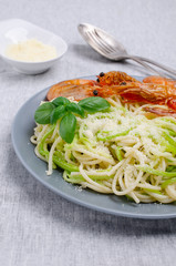 Spaghetti with zucchini