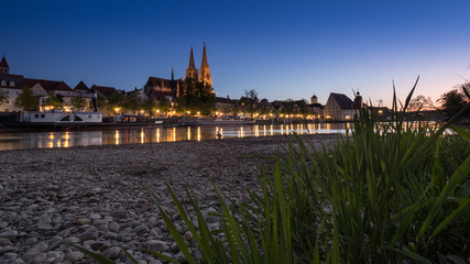 Fototapeta premium Regensburg am Donauufer