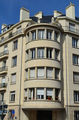 Immeuble en angle de rue (France)