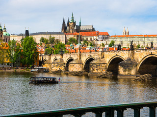 Obraz premium the River Vltava flows through the city of Prague