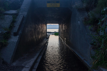 Obraz premium A tunnel in Meadowdale beach area
