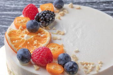 Dietary delicate fruity berry nut cake without baking.