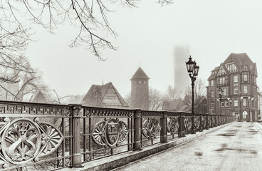 Obraz premium Mystik - Stadt im Nebel (Vintage)