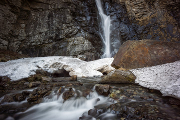 caucasus waterfalls gveleti