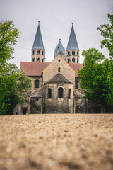 Fototapeta na wymiar Liebfrauenkirche in Halberstadt, Deutschland