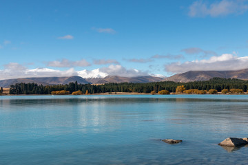 Fototapeta na wymiar Blue water of Lake Tekapo
