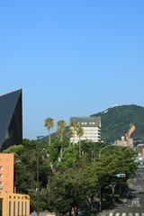 神戸・須磨の風景(国道2号線から須磨浦公園を望む)