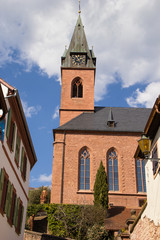 Fototapeta na wymiar Kirche in St. Martin in der Pfalz