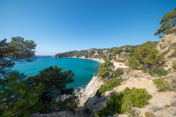 The creek llorell by the way of round, Tossa de mar