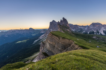 Fototapeta premium Beautiful sunrise and Odle Mountain landscape in Dolomites, Italy
