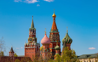 Fototapeta na wymiar Sights of Moscow. Kremlin and St Basil cathedral