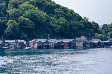 Fototapeta na wymiar 京都丹後　伊根の舟屋