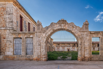 Door of the stables of the Goyeneche Palace. Nuevo Bazt&aacute;n. Spain. Built in the early eighteenth century.