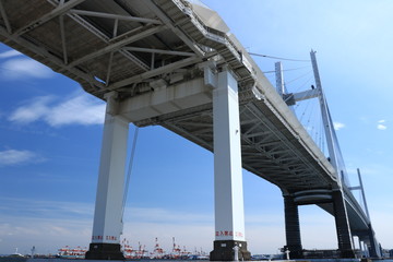 ベイブリッジ