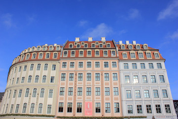 Fototapeta na wymiar colourful buildings 