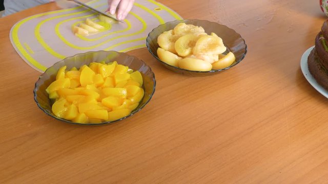 cut into slices of candied peach