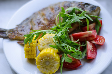  Fried whole fish