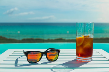 Martini al sol del mediterráneo
