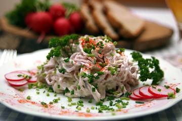 Wurstsalat mit Mayonnaise