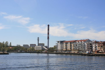 Obraz premium Hafen in Swinemünde, Blick auf die Stadt