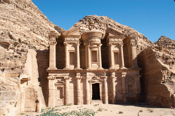 Petra ancient city, architectural treasure in Jordan.