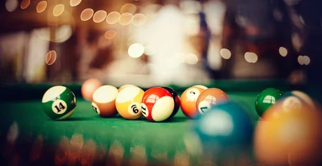 Foto op Plexiglas Colorful billiard balls on a billiard table. © Azaliya (Elya Vatel)