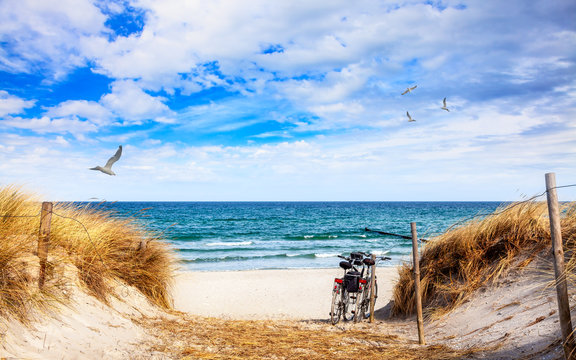 Mit dem Fahrrad an der Ostsee