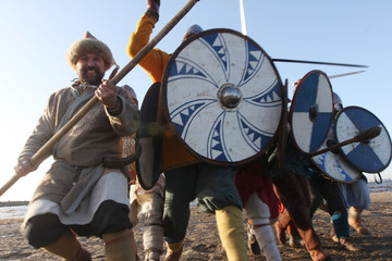 Slavic warriors reeanctors fight