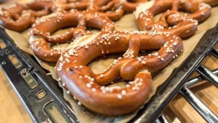 Frich gebackenes Laugengebäck ist echt lecher