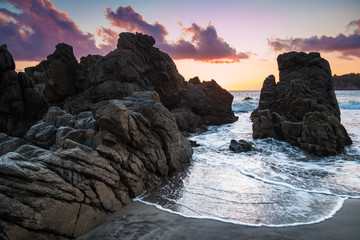 Magnifique couché de soleil sur la plage de Zicatela, Puerto Escondido, Oaxaca, Mexique