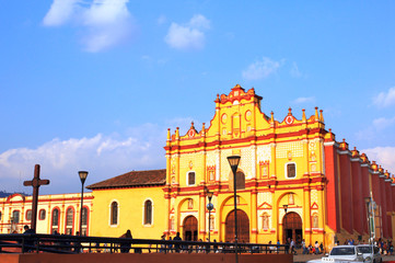 Obraz premium Facade of cathedral San Cristobal de Las Casas, Mexico