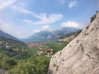 Fototapeta na wymiar Klettern am Gardasee über Torbole Bellvedere