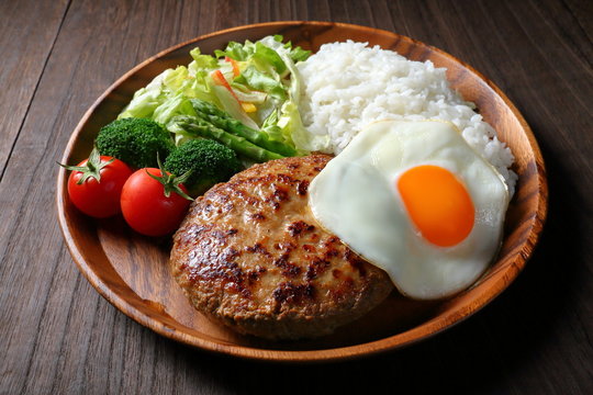 5 Best ハンバーグワンプレート Images Stock Photos Vectors Adobe Stock