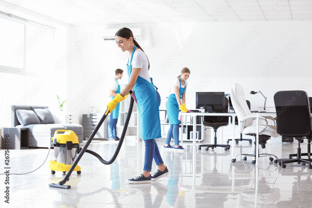 Poster Team of janitors cleaning office