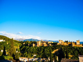 Fototapeta na wymiar the alhambra of granada with sierra nevada in the background