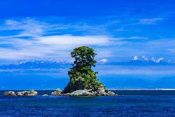 Fototapeta premium 雨晴海岸