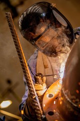 soldador operário solda  