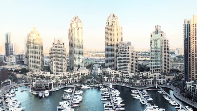 UAE/DUBAI - 20 DEZ 2018- Aerial view of Marina terrace. Dubai. UAE.