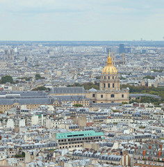 Fototapeta na wymiar Golden Dome of Palace called Les Invalides memorial of Napoleone